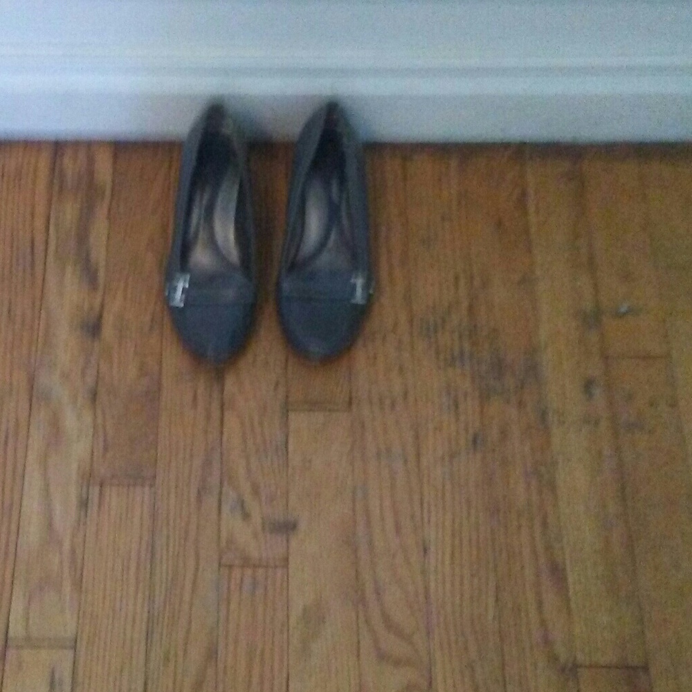Dress shoes